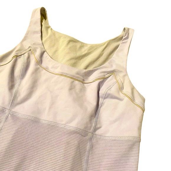 Lululemon Elevate Top Pleated Back Drawcord Size  8 M - Picture 3 of 4